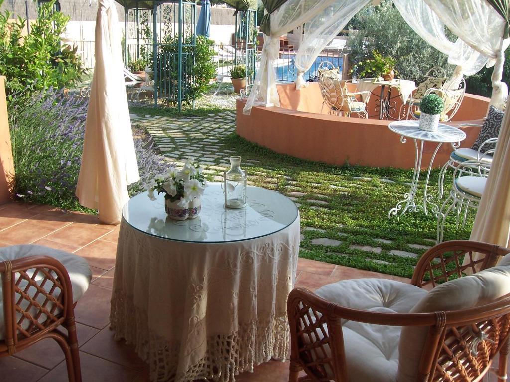 Laurel De La Reina Bed & Breakfast - Boutique Ла-Субия Экстерьер фото